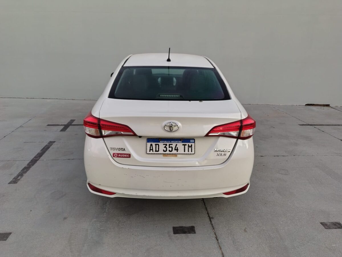 TOYOTA YARIS XLS PACK 1.5 CVT 4P-L.19 - Imagen 9