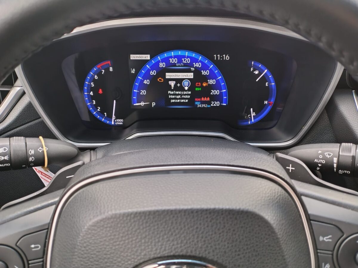 TOYOTA COROLLA CROSS SE-G 2.0 CVT - Imagen 12