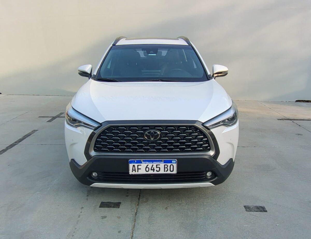 TOYOTA COROLLA CROSS SEG 2.0 CVT-MY23 - Imagen 4