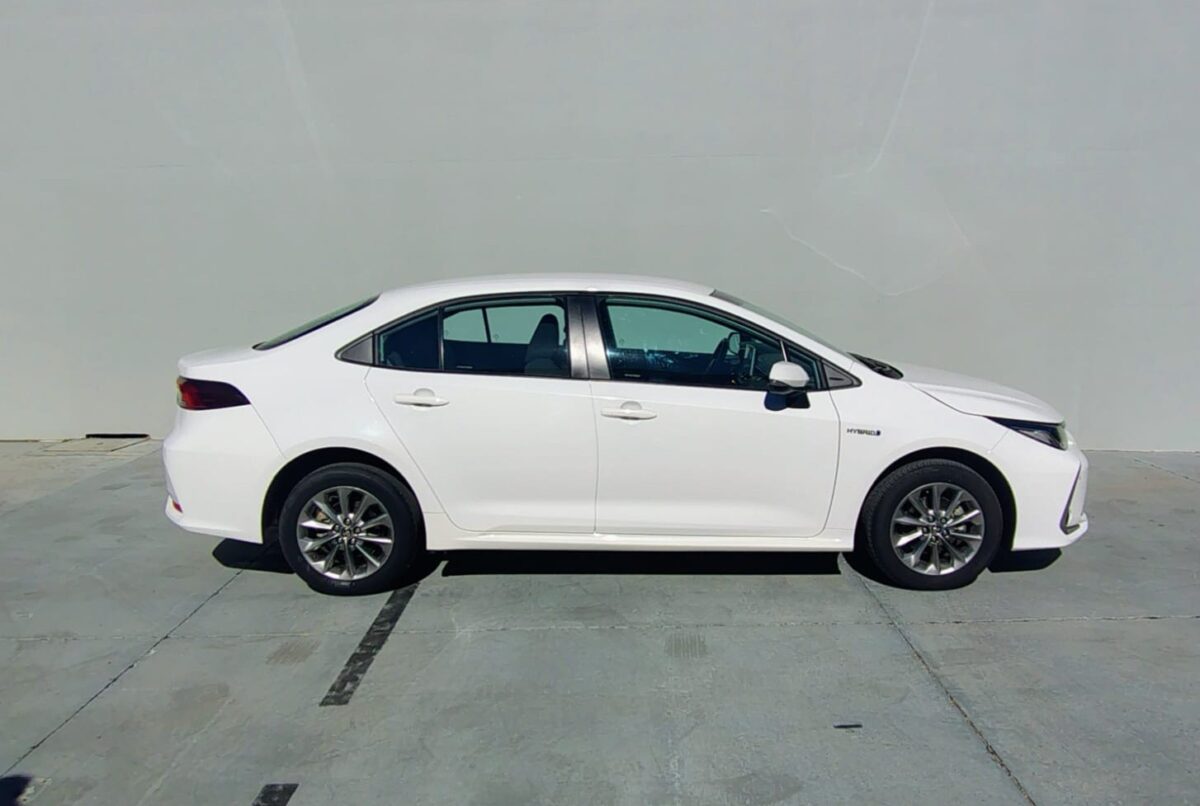 TOYOTA COROLLA XEI HEV 1.8 CVT - MY23 - Imagen 5