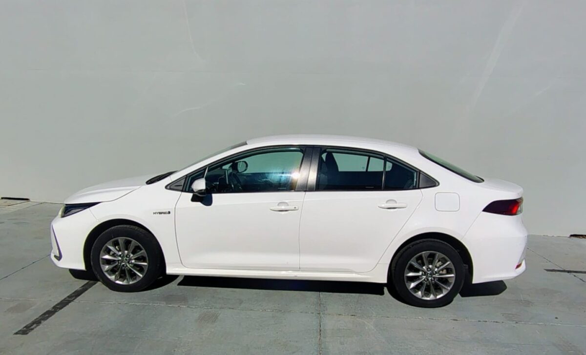 TOYOTA COROLLA XEI HEV 1.8 CVT - MY23 - Imagen 6