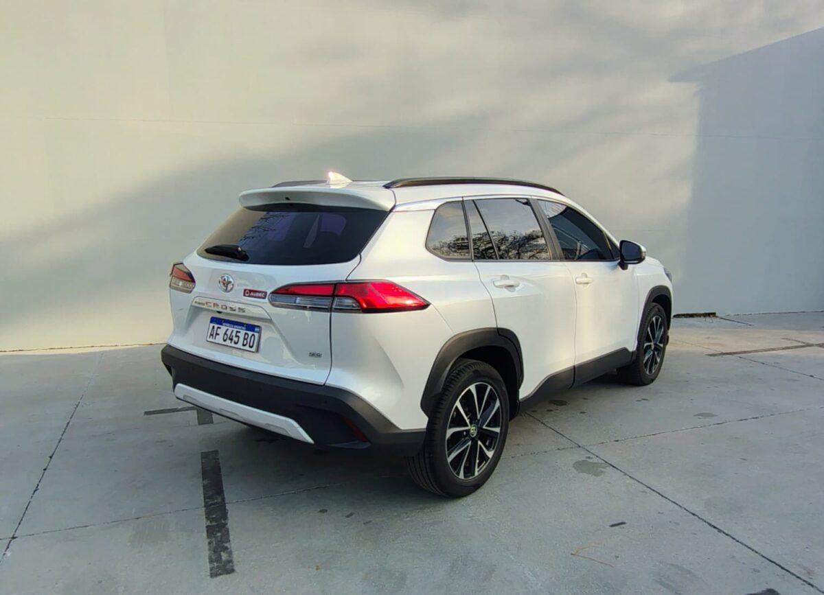 TOYOTA COROLLA CROSS SEG 2.0 CVT-MY23 - Imagen 7
