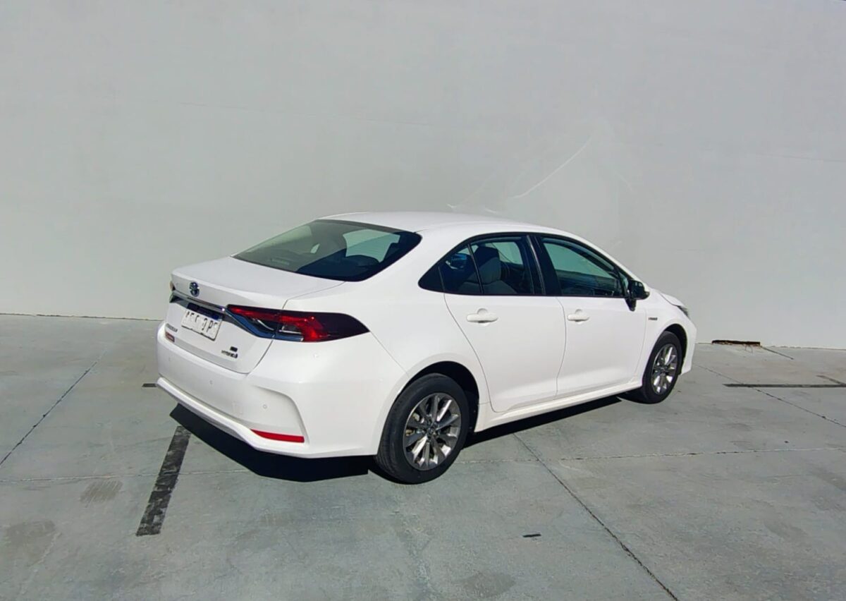 TOYOTA COROLLA XEI HEV 1.8 CVT - MY23 - Imagen 7