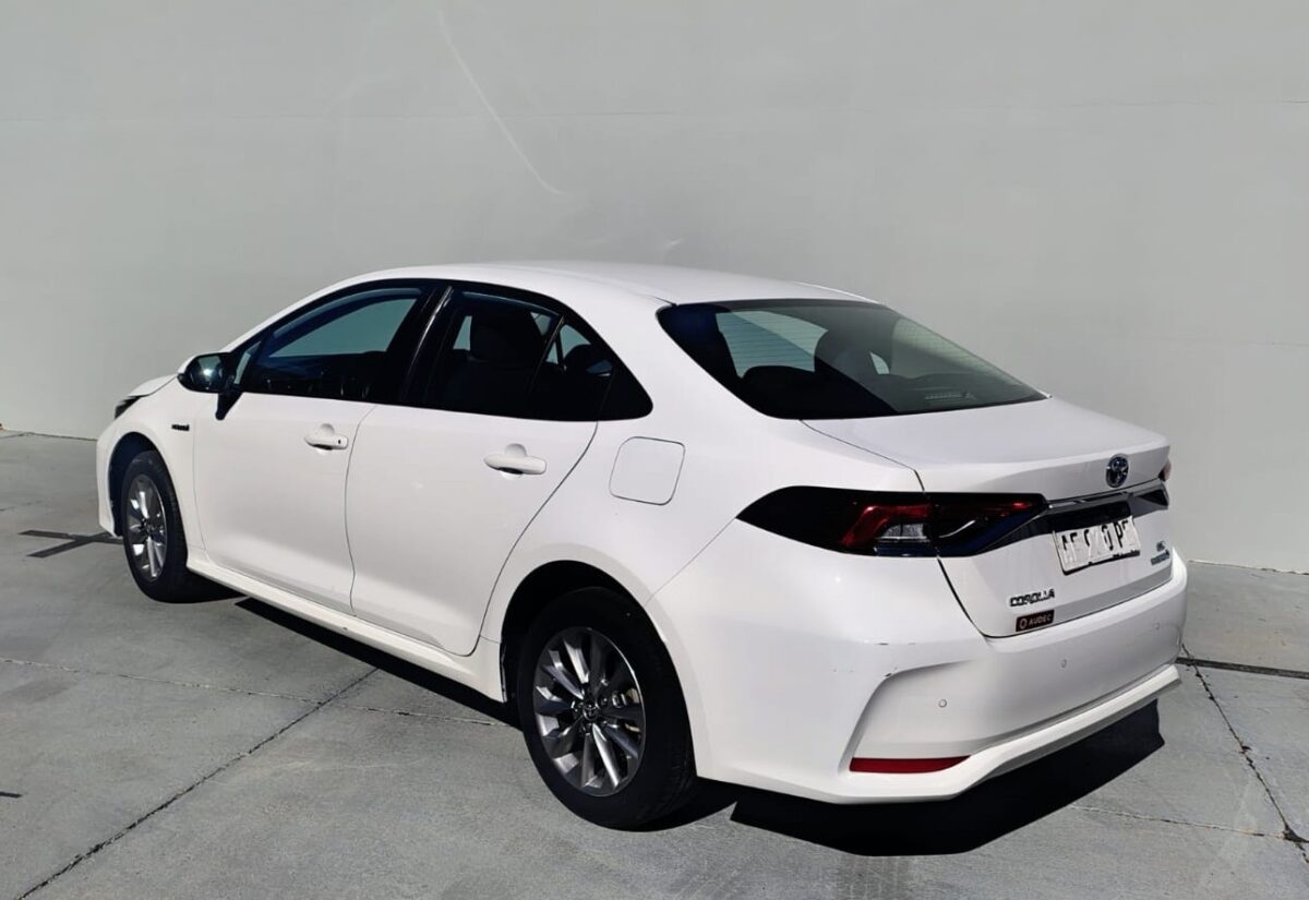 TOYOTA COROLLA XEI HEV 1.8 CVT - MY23 - Imagen 8
