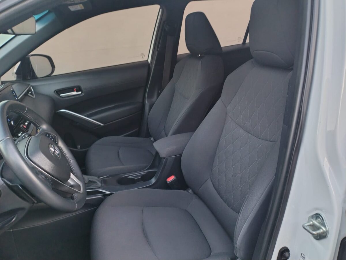 TOYOTA COROLLA CROSS XEI 2.0 CVT - Imagen 13