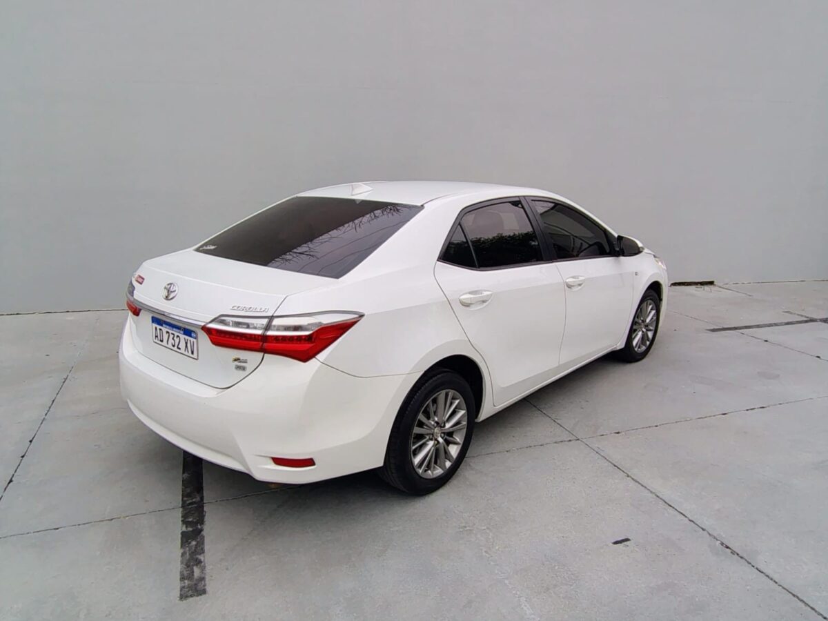TOYOTA COROLLA XEI PACK 1.8 6M/T L/18 - Imagen 9