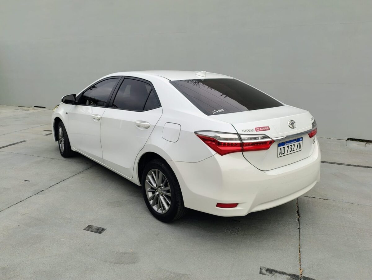 TOYOTA COROLLA XEI PACK 1.8 6M/T L/18 - Imagen 10