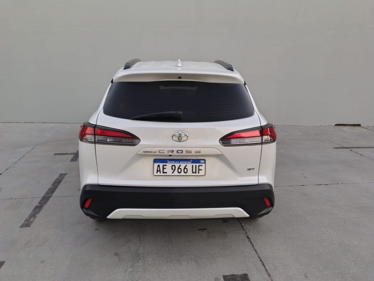 TOYOTA COROLLA CROSS XEI 2.0 CVT - Imagen 9