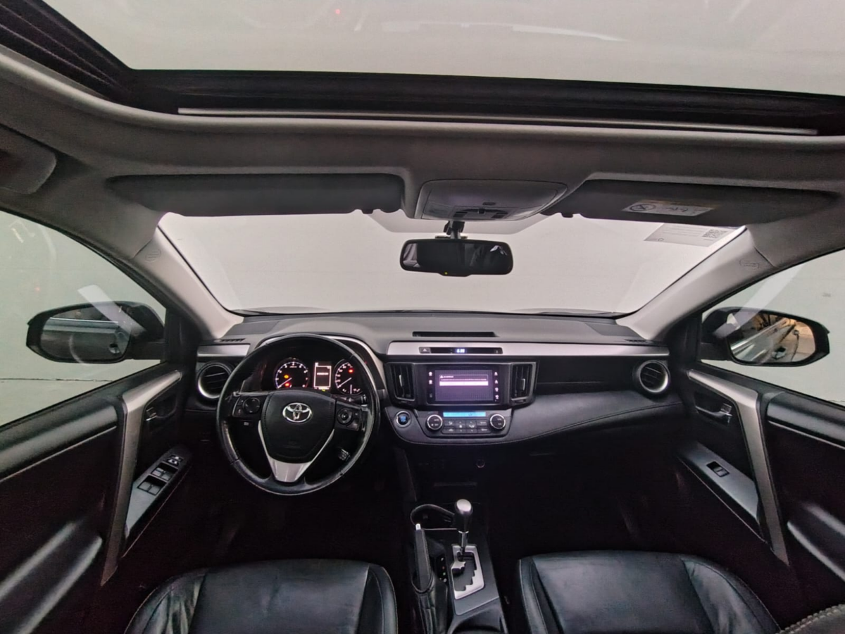 TOYOTA RAV4 4X2 VX - Imagen 11