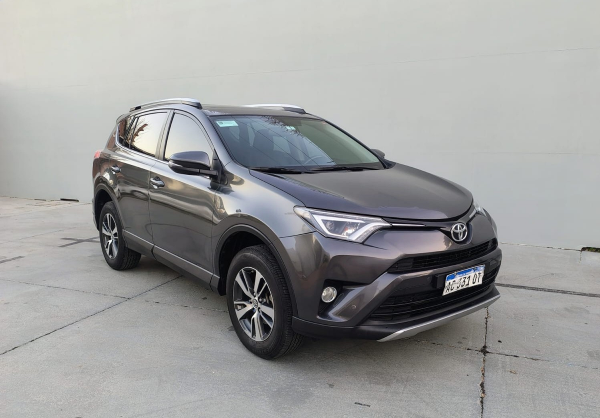 TOYOTA RAV4 4X2 VX - Imagen 3